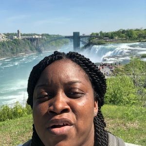 Meet your Posher, Janel